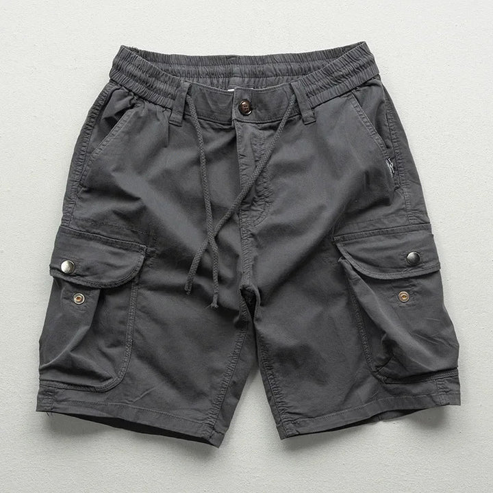 Shorts estivi da uomo in stile cargo, casual e alla moda. Vita regolabile e tasche capienti per il tempo libero.