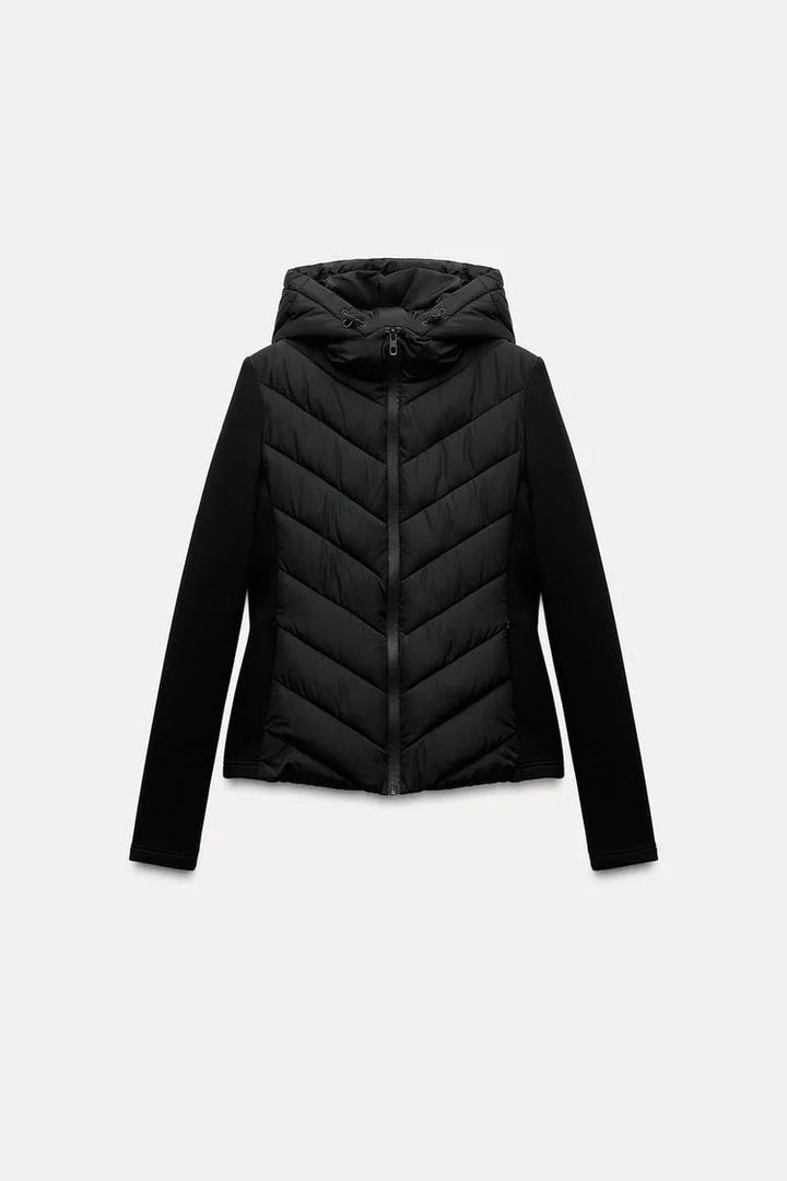 Moda giacca donna mezza stagione con design chic e motivo distintivo, per un look unico.