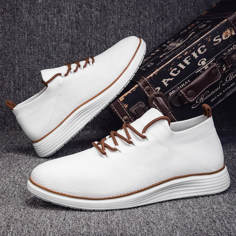 Sneakers donna comode e sportive, ideali per passeggio e uso quotidiano con supporto ammortizzato.