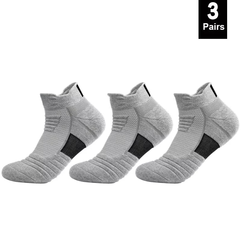Calzini antiscivolo in cotone per uomo, ideali per calcio, palestra e ogni tipo di allenamento.