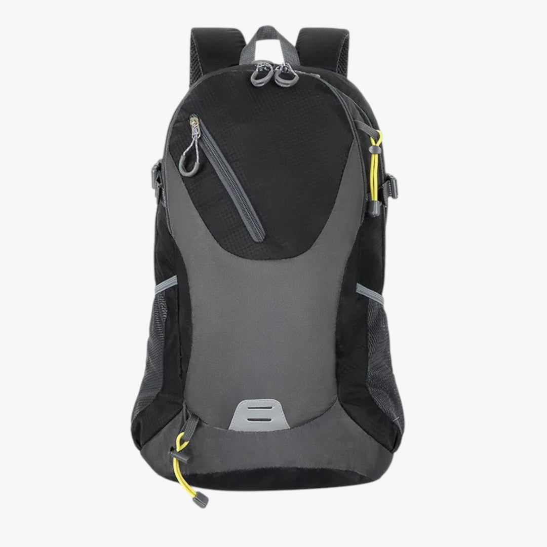 Zaino sportivo compatto da uomo. Perfetto per attività outdoor, viaggi e come borsa quotidiana multiuso.