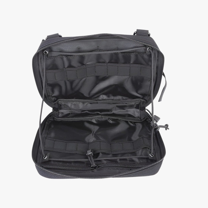 Kit primo soccorso unisex compatto, essenziale per adulti. Ottimo accessorio viaggio resistente.