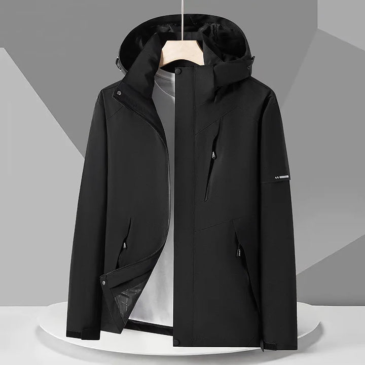 Giacca tecnica uomo autunnale/invernale con zip, protegge da vento e pioggia, per città e montagna.