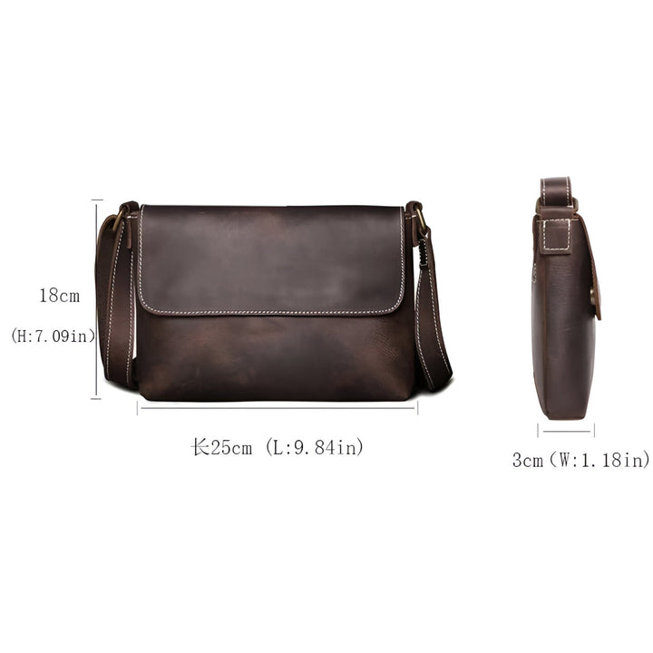 Interno spazioso di borsa messenger unisex con tasche, per organizzare accessori e oggetti personali.