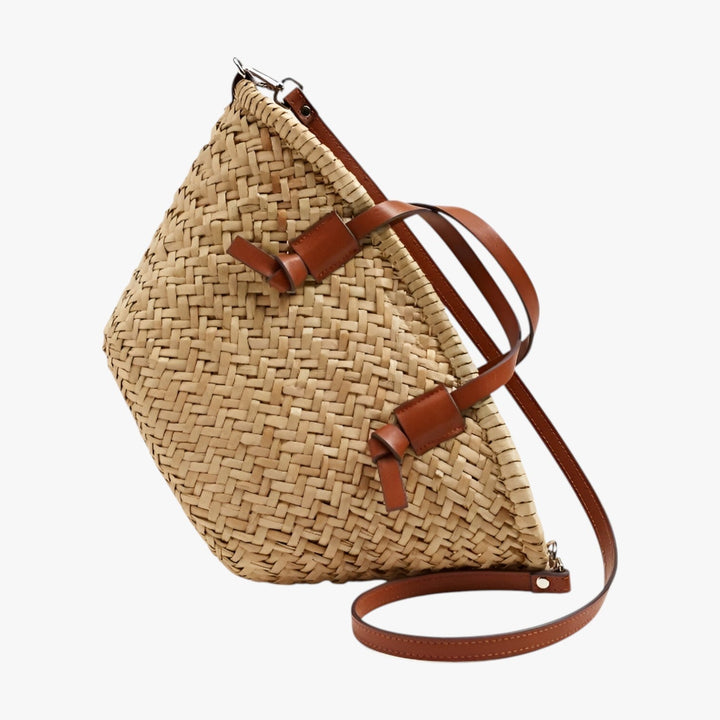 Borsa mare donna intrecciata, spaziosa e comoda, perfetta per le tue vacanze estive.