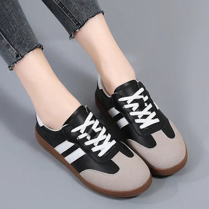 Sneakers donna low-top, perfette per un look casual versatile e passeggio comodo. [[lstfy-media:3]]