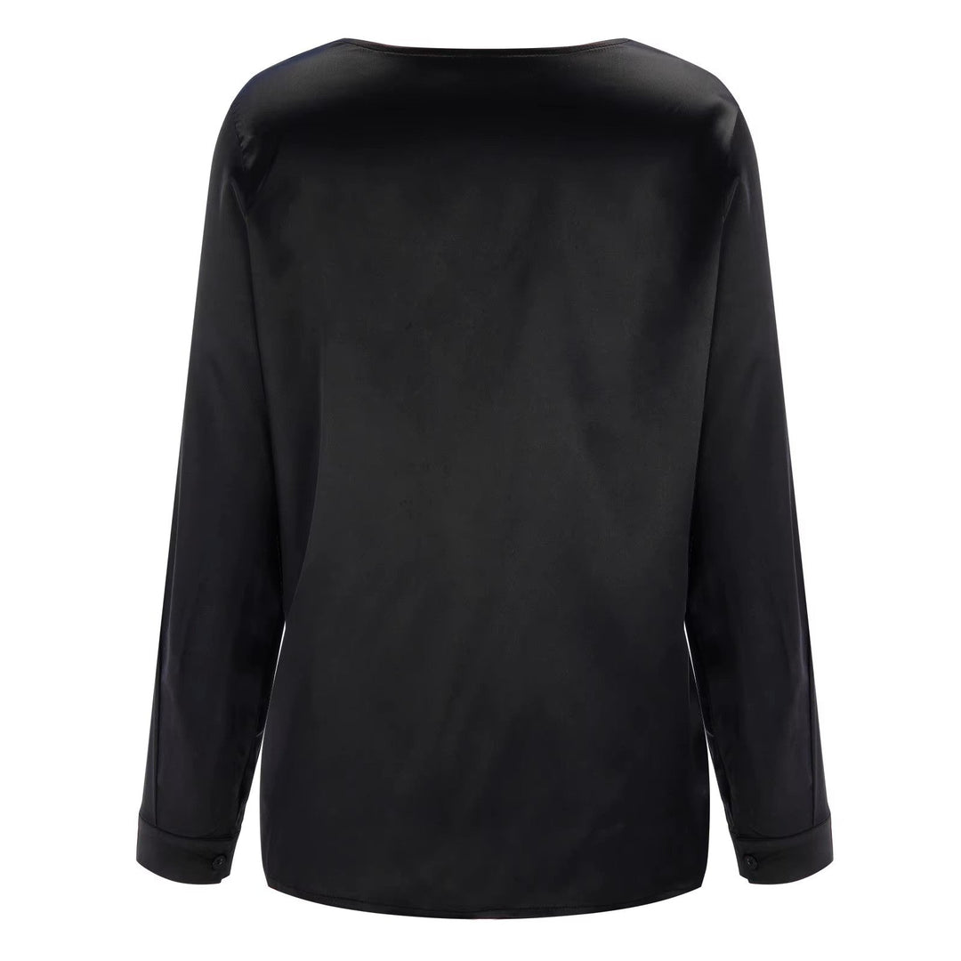 Blusa da donna versatile, satinata, con scollo profondo, ideale per ufficio o serate eleganti.