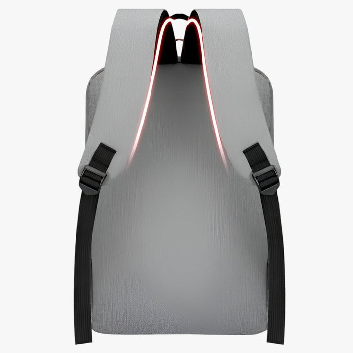Vista frontale dello zaino blu da uomo per laptop 15.6", con design pulito e tasche esterne.