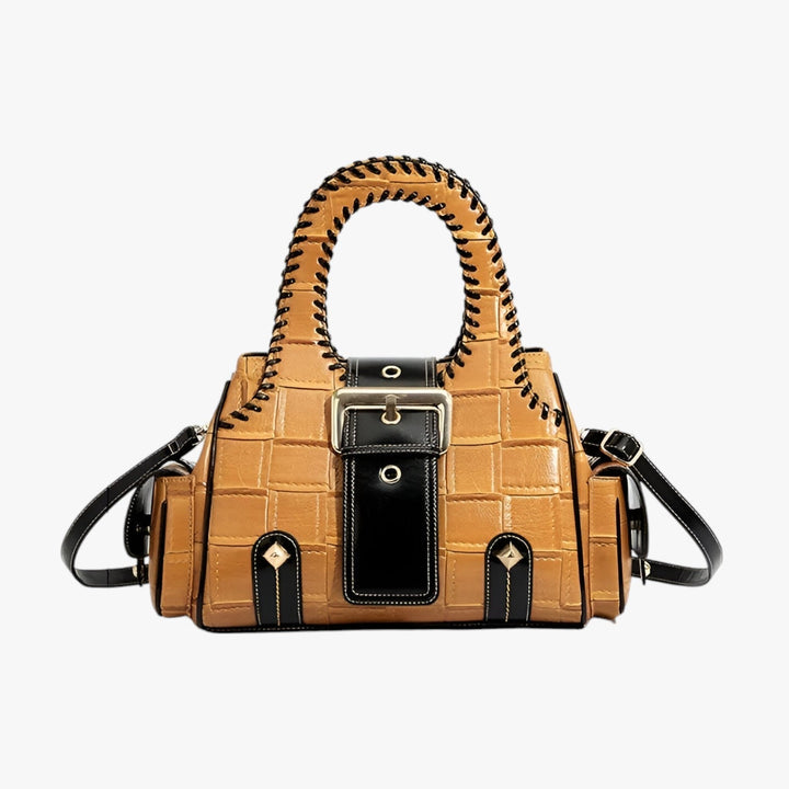 Borsa a mano gialla intrecciata da donna, perfetta per un look estivo e quotidiano.