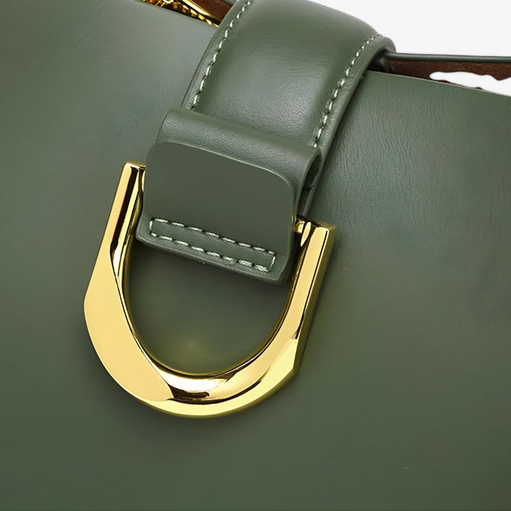 Accessorio moda: borsa a secchiello donna, design compatto per eleganza e praticità.