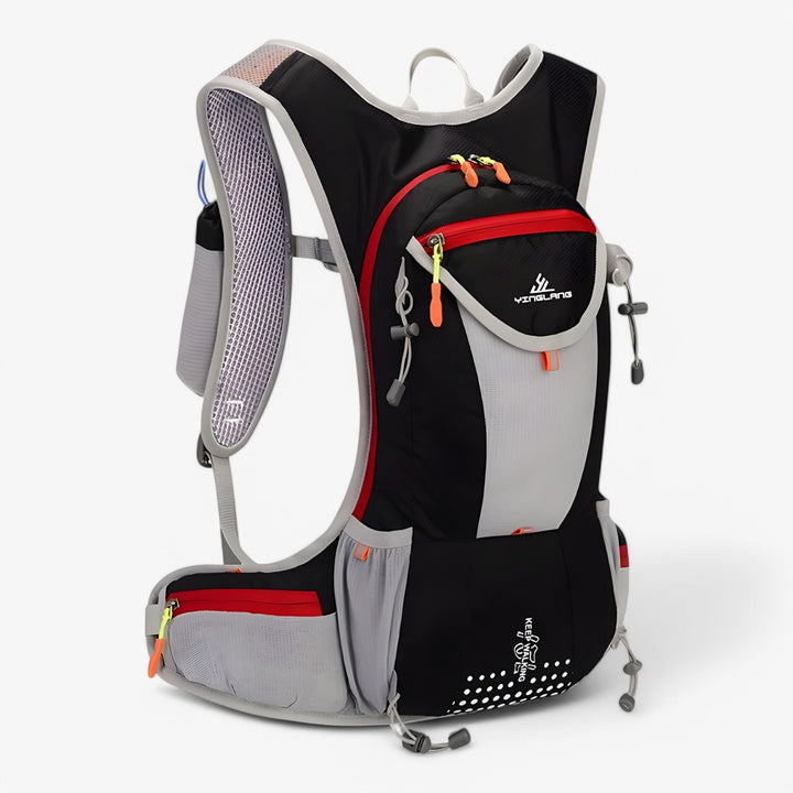 Zaino idratante compatto per sport e avventura, design ergonomico e capacità ottimale per il trail.