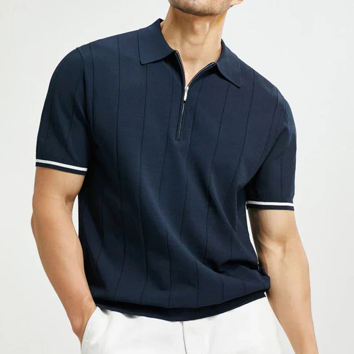 Polo uomo elegante casual con mezza zip, manica corta e vestibilità regolare, per comfort e stile.