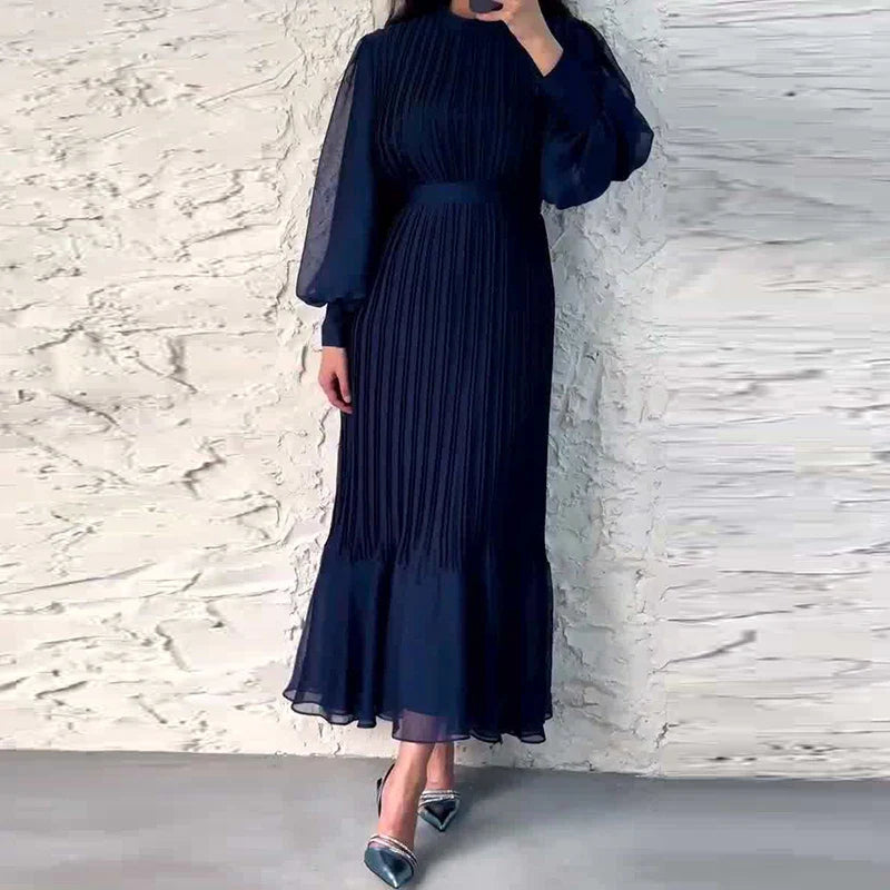 Vestito elegante donna midi plissettato, con look raffinato. Abbigliamento versatile per eventi e ogni occasione.