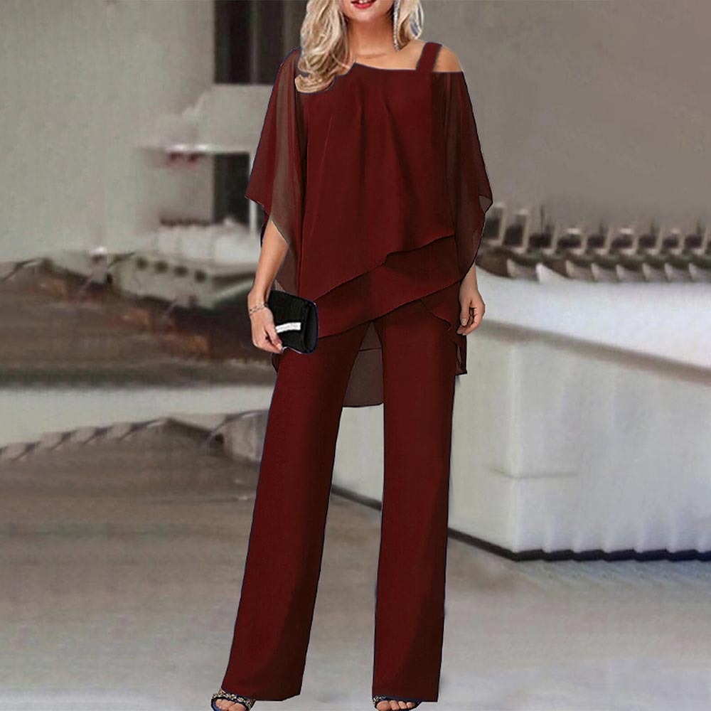 Completo donna due pezzi primaverile con spalle scoperte, elegante e comodo per ogni occasione.