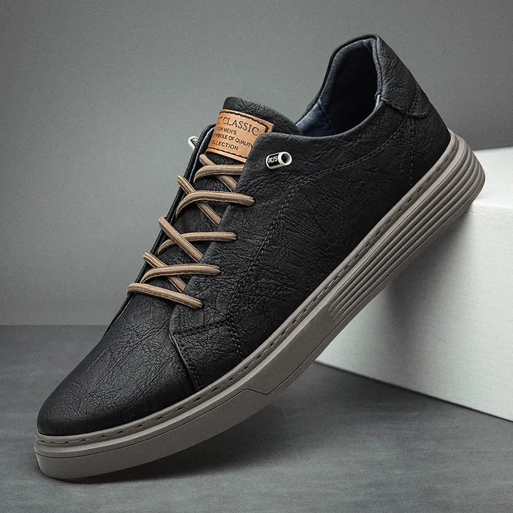 Sneakers uomo casual per comfort quotidiano e stile essenziale. Perfette per ogni occasione, design pulito.