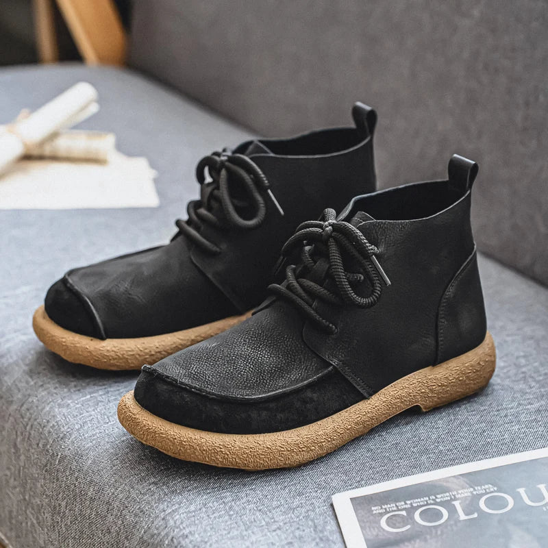 Stivali donna casual con lacci in corda, perfetti per look autunnali e invernali, stile vintage.
