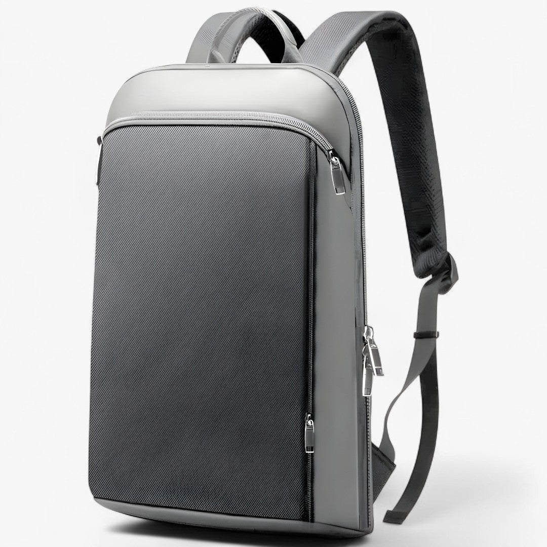 Scomparto imbottito per laptop 38 cm nello zaino slim unisex, massima protezione per il tuo dispositivo.