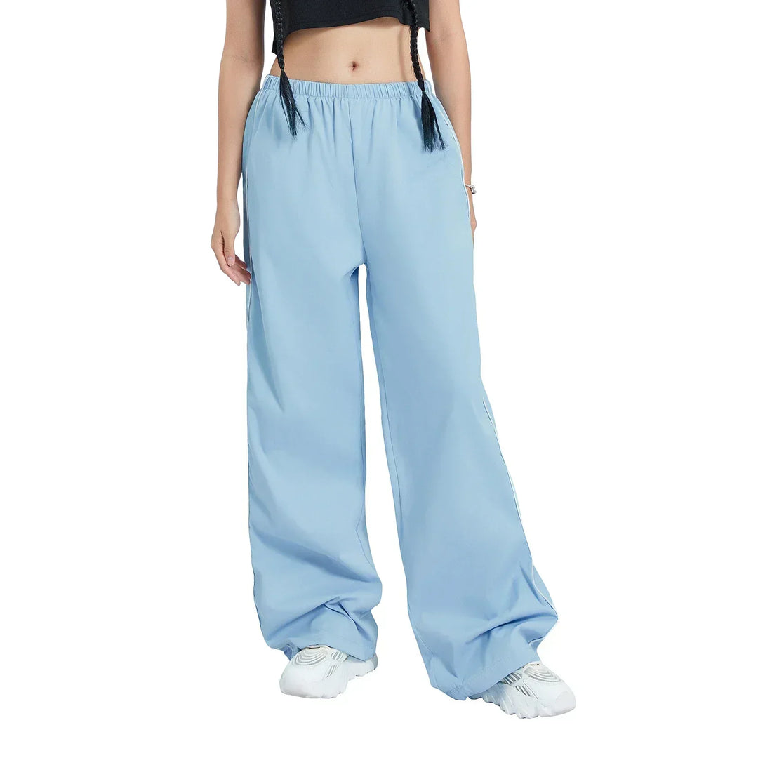 Pantaloni casual donna taglio ampio, modello jogger baggy a vita alta, per il massimo comfort e libertà di movimento.