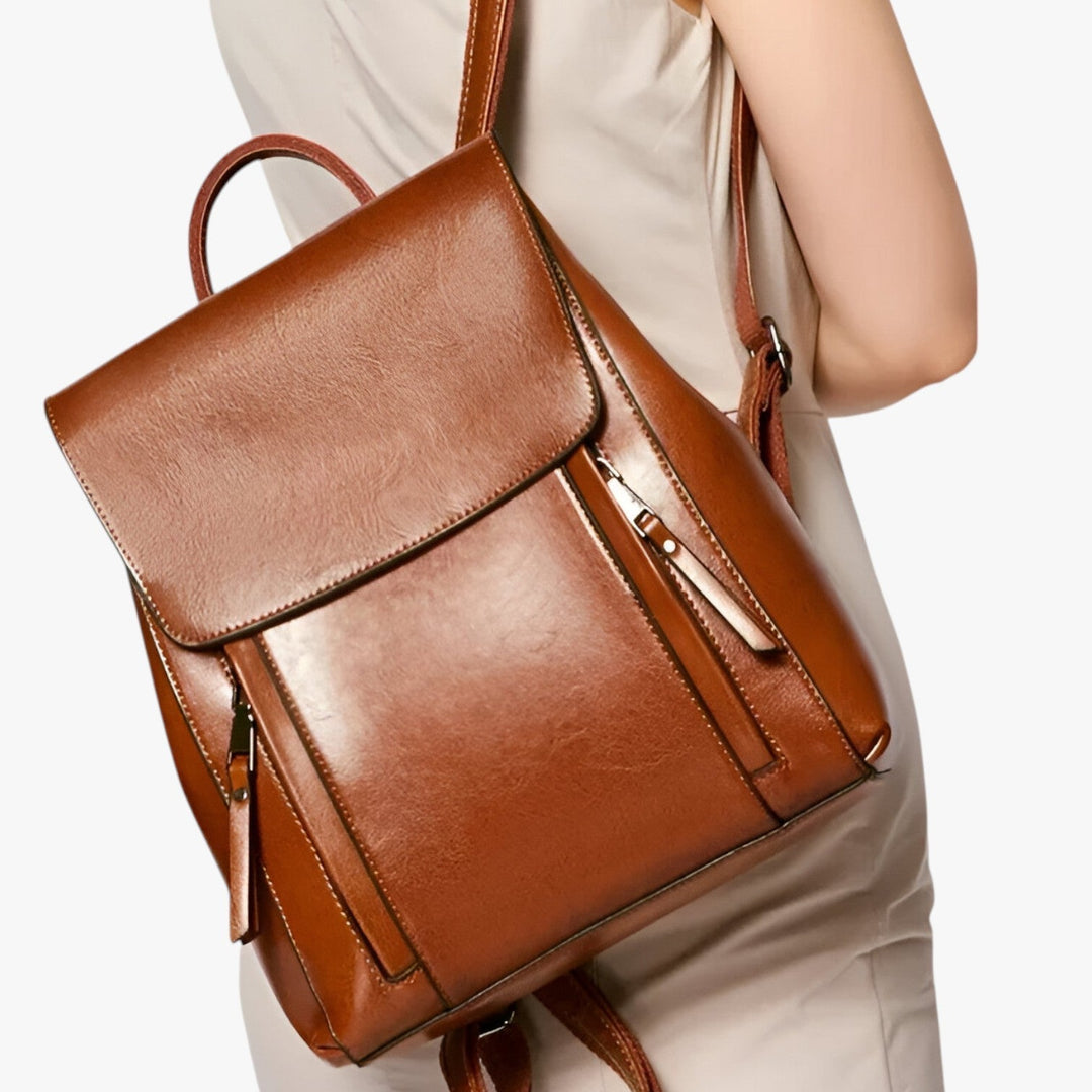 Zaino donna comodo con spallacci regolabili, ideale per lunghe passeggiate o shopping. Versatile e robusto.