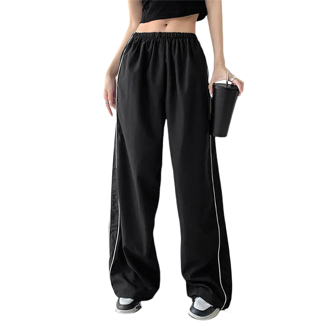 Pantaloni jogger baggy da donna a vita alta, ideali per un look casual e comodo.