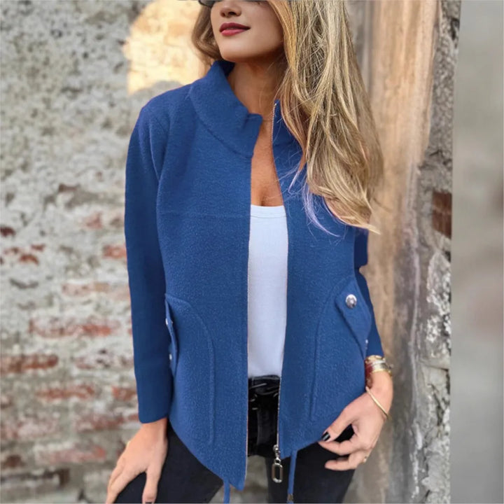 Giacca invernale da donna, elegante e calda, perfetta per il freddo e taglie forti.