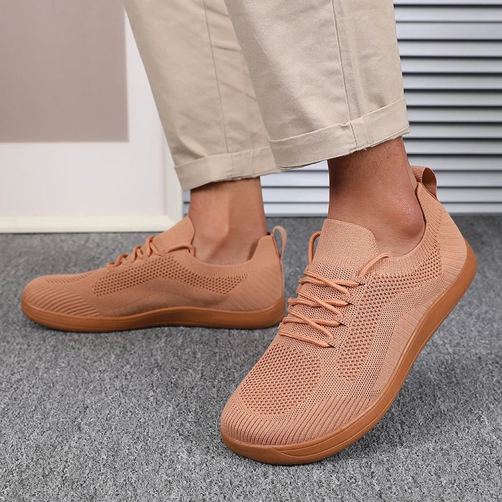 Le migliori sneakers uomo per comfort quotidiano. Calzature leggere, ammortizzate e super traspiranti.