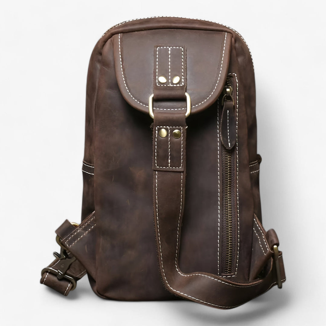 Accessorio maschile: borsa monospalla nera, design multiscomparto per organizzazione e praticità ogni giorno.