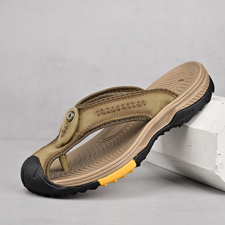 Sandali uomo ergonomici con supporto arcata, perfetti per comfort quotidiano e uno stile casual per l'estate.