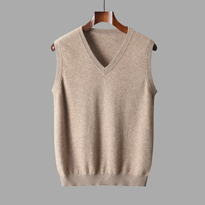 Gilet uomo elegante scollo a V. Ideale per look formali e casual chic. Abbigliamento maschile versatile.