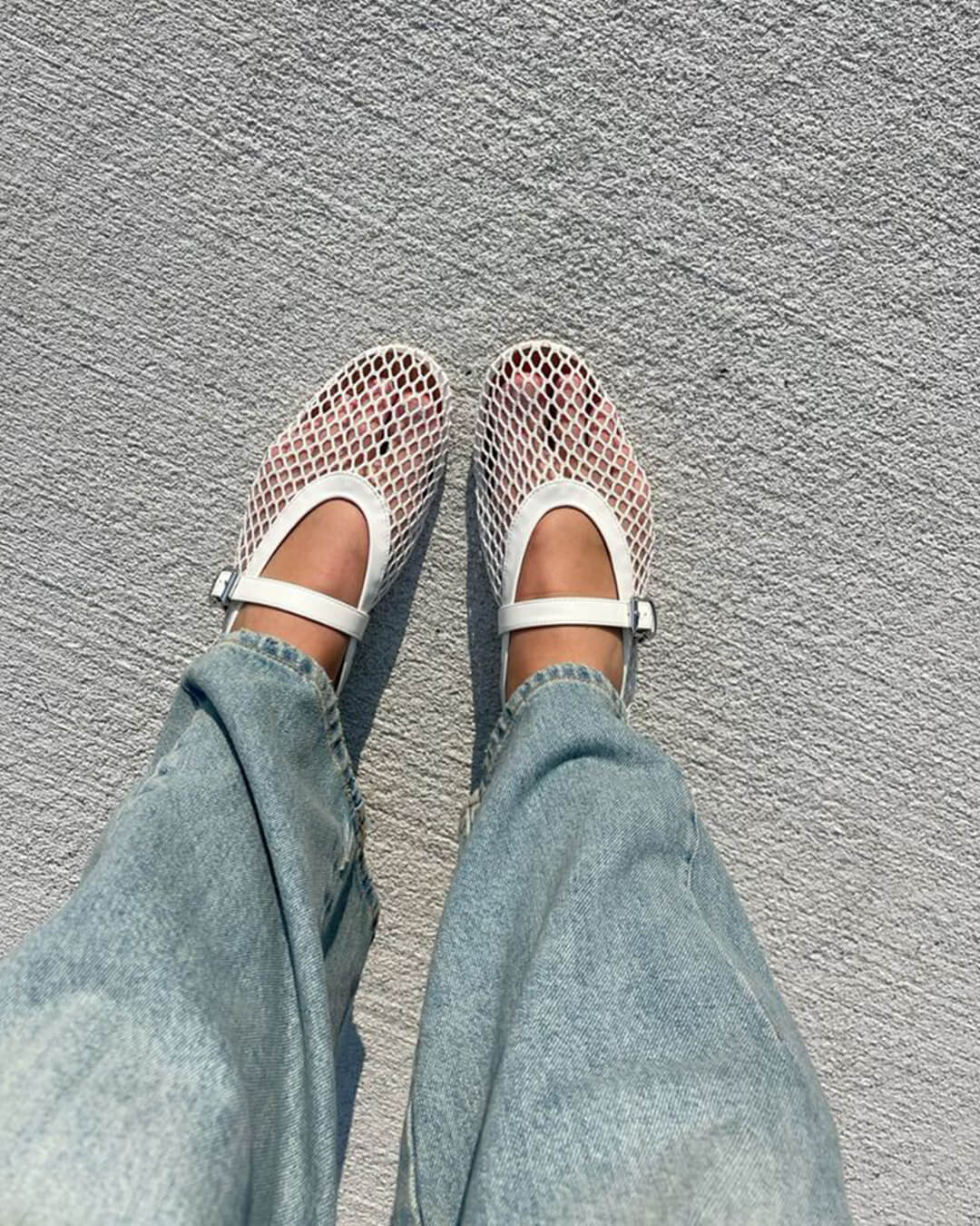 Raffinate ballerine da donna, leggere ed eleganti in tessuto mesh traspirante. Perfette per l'ufficio o il tempo libero.
