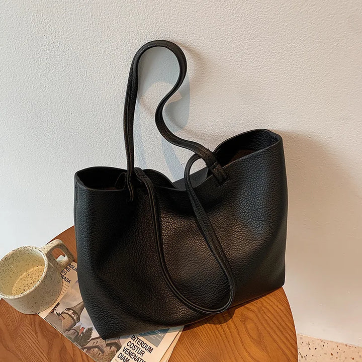 Borsa casual da donna in pelle sintetica stile vintage, tote capiente ideale per scuola e tempo libero.