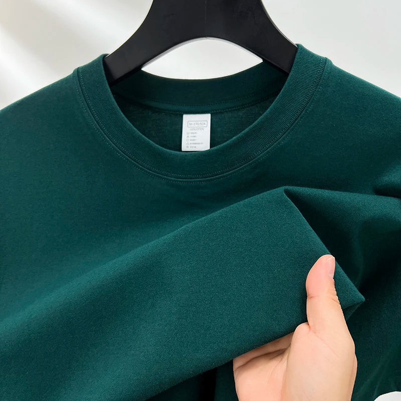 T-shirt uomo premium per comfort e stile, vestibilità moderna per ogni giorno.