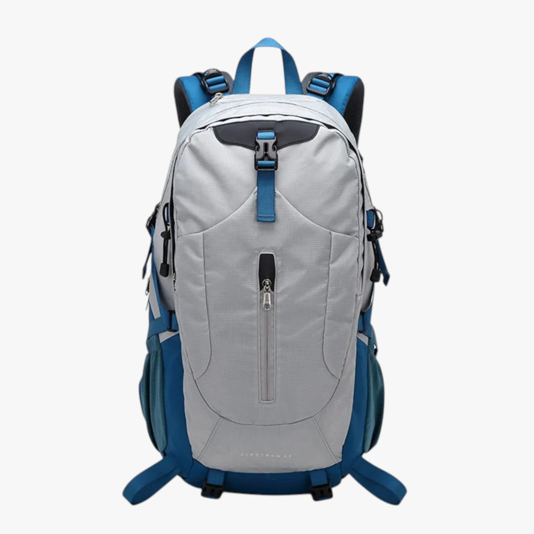 Borsa zaino 40L uomo versatile, perfetta per viaggi in aereo, treno e avventure outdoor. Molto pratica.