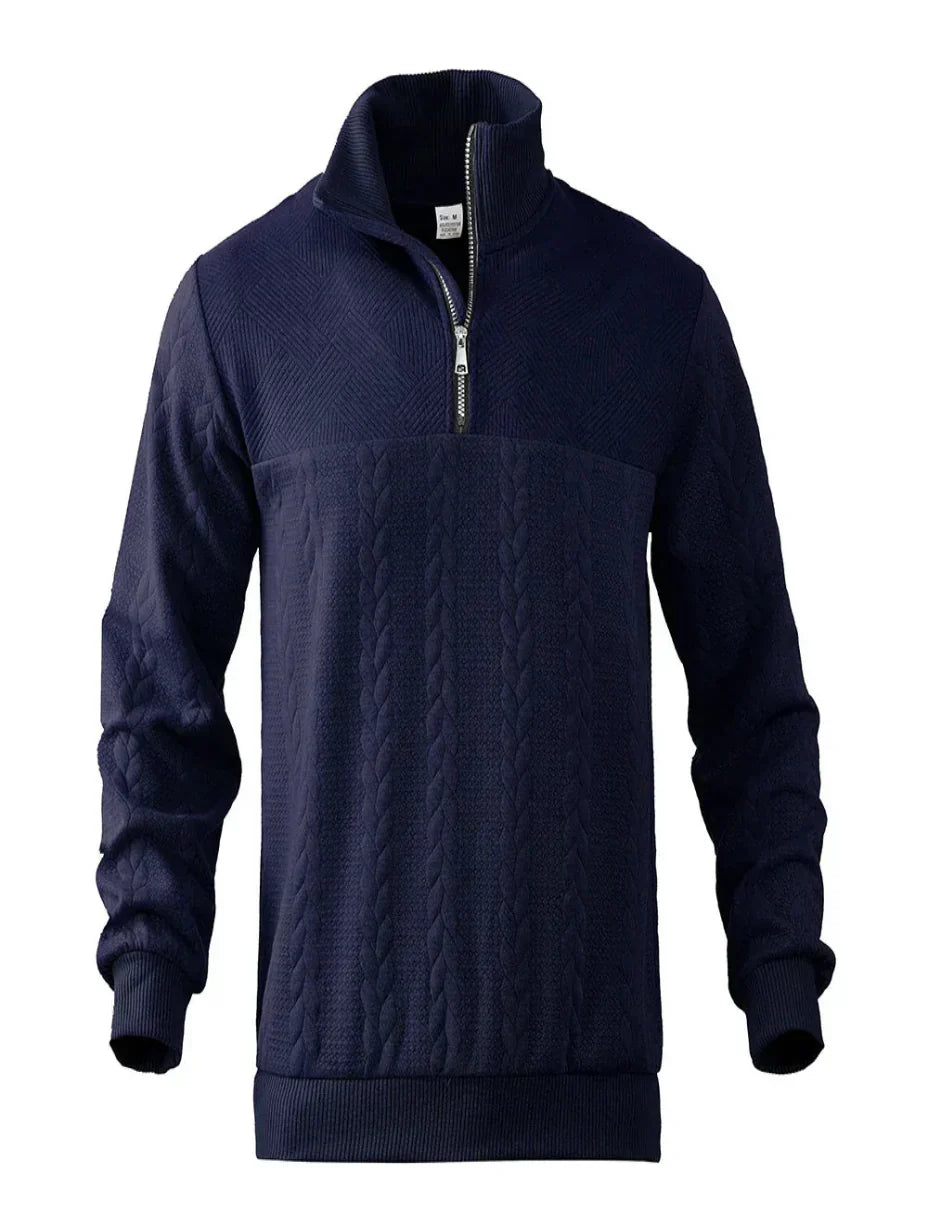 Essenziale maglione uomo invernale mezza zip, collo alto a treccia, ideale per il freddo.