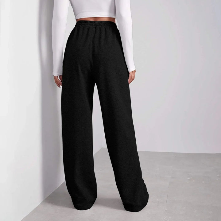 Comodi pantaloni donna grigi a gamba dritta, perfetti per un look elegante e versatile.