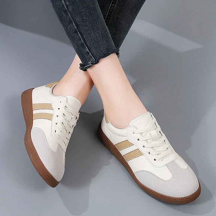 Scarpe da donna basse, sneakers comode e versatili per ogni giorno, imbottitura comfort. [[lstfy-media:4]]