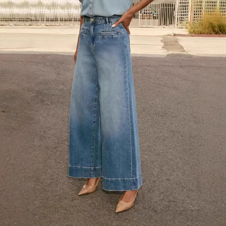 Pantaloni jeans donna stile Mom fit a vita alta e gamba larga blu, per un comfort elevato e un tocco di moda femminile rétro.