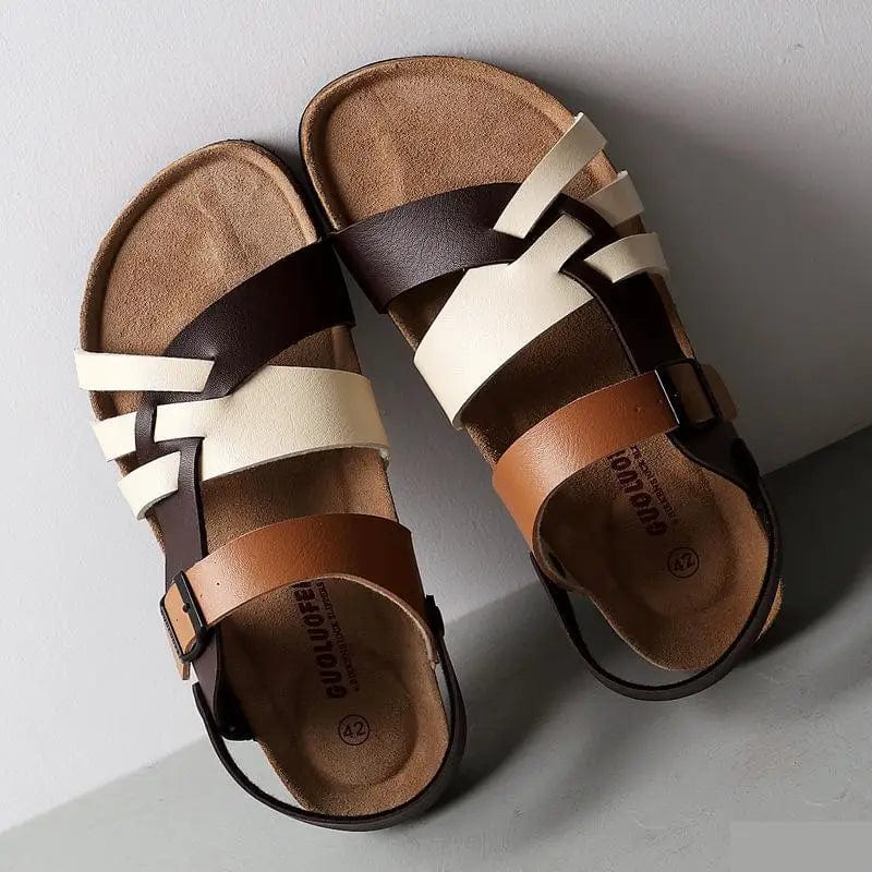 Scarpe estive da donna: sandali comodi con cinturino regolabile, punta aperta per passeggiate e viaggi.
