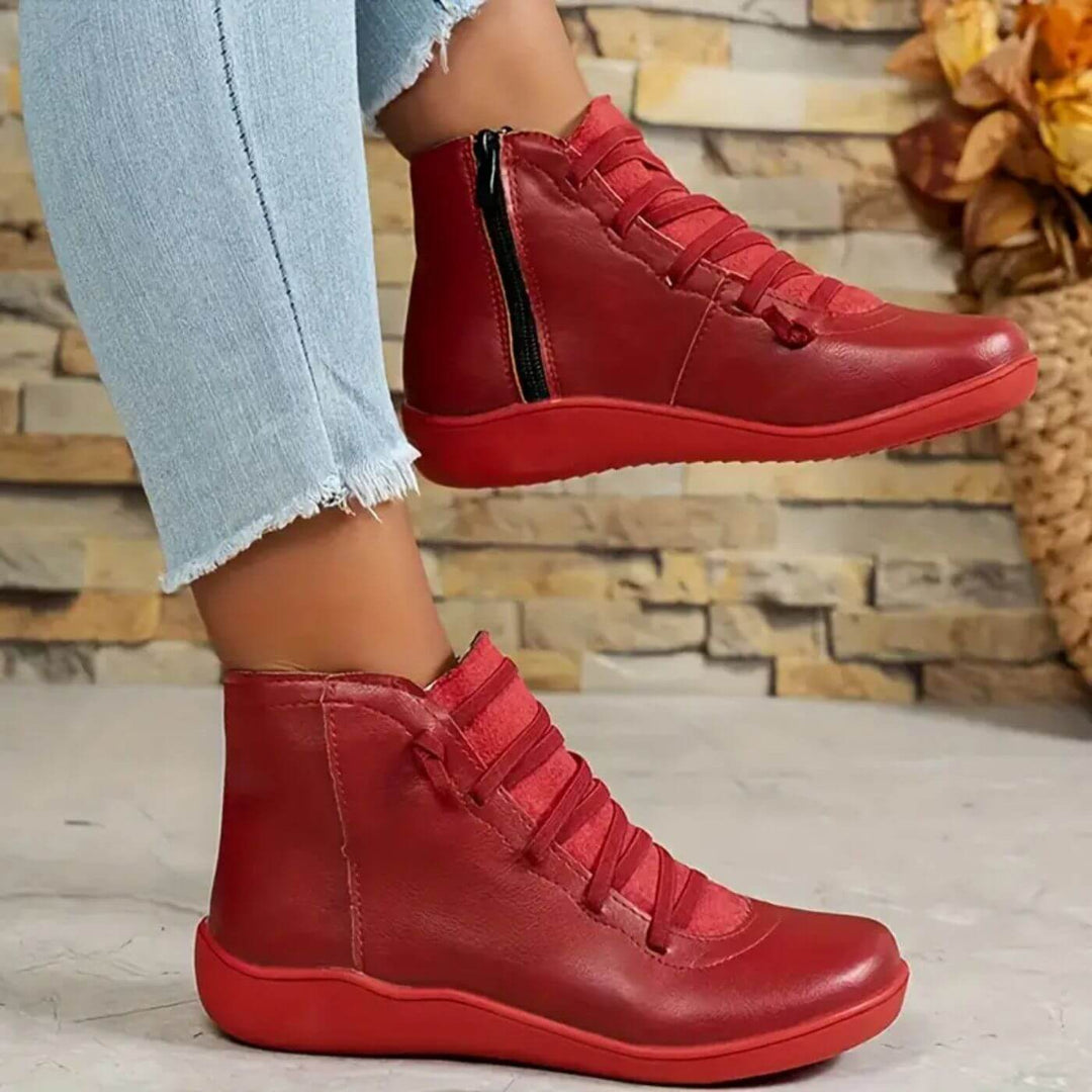 Stivaletti grigi donna, scarpe comode per comfort quotidiano. Stivali alla caviglia eleganti con tacco stabile.