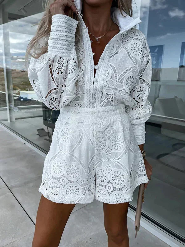 Completo estivo donna cachi, top e shorts. Perfetto per un outfit estivo comodo e alla moda.