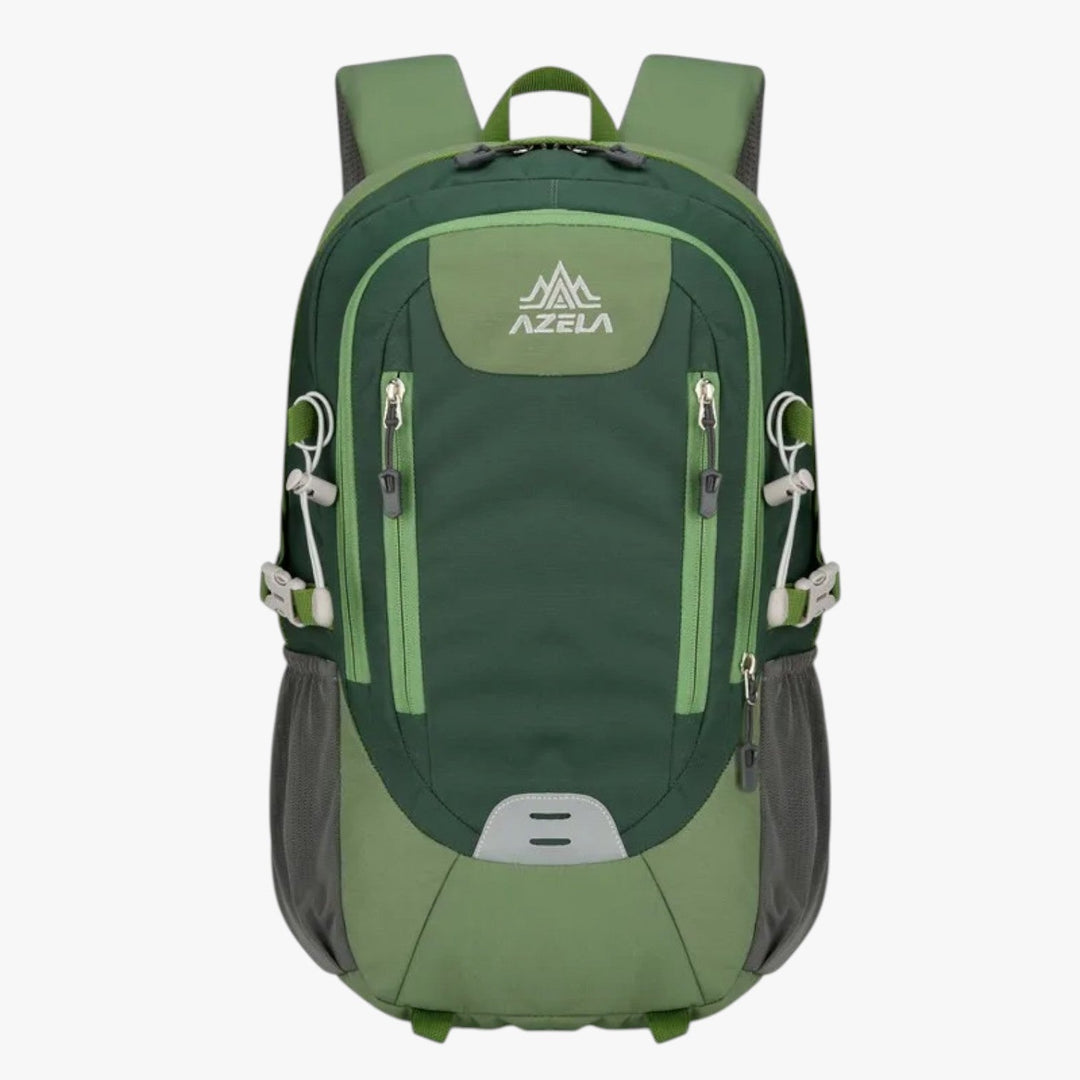 Robusto zaino outdoor uomo multitasche, compagno affidabile per escursionismo, sport e viaggi.