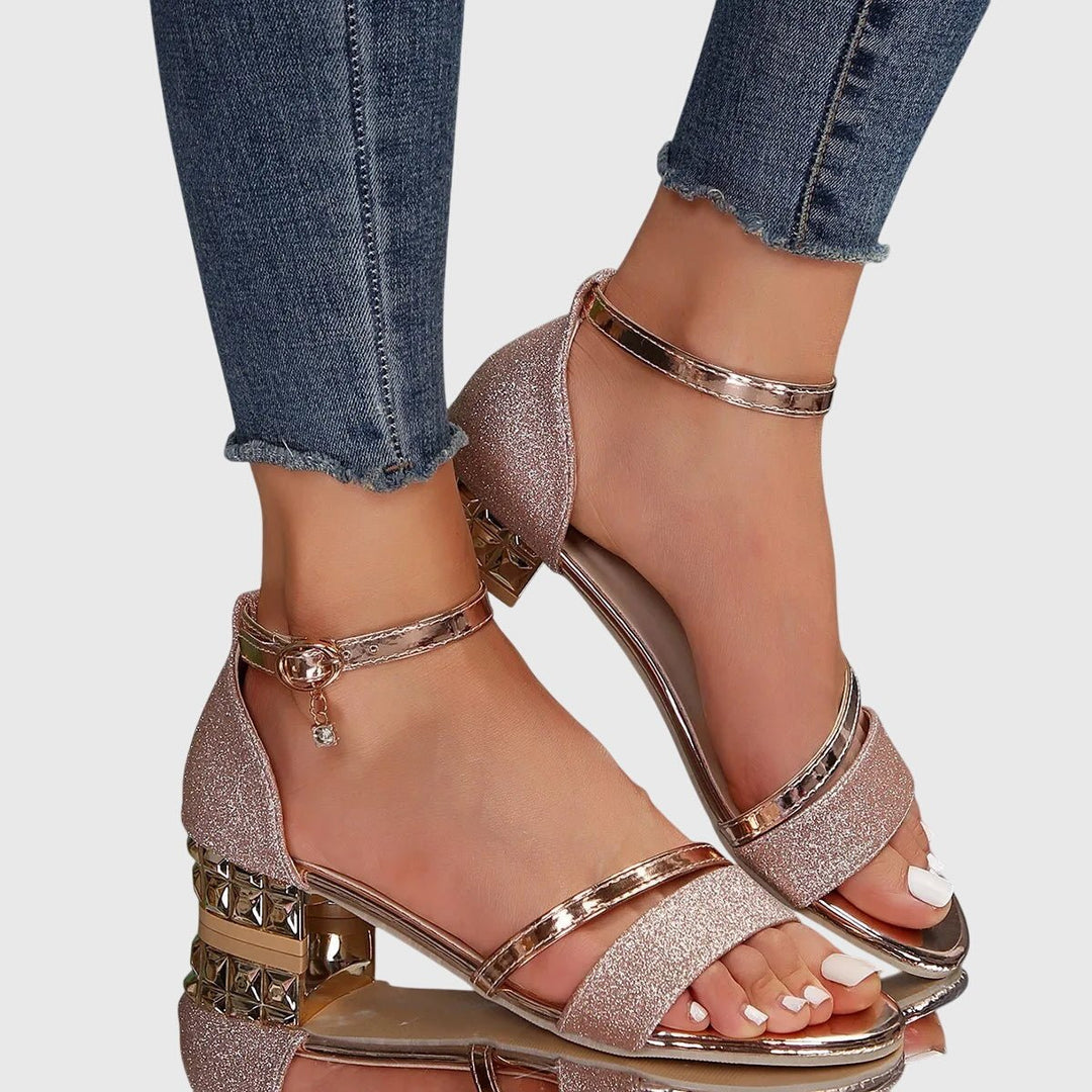 Sandali donna glamour, tacco gioiello e comfort ortopedico. Ideali per eventi speciali, perfetti per primavera estate.