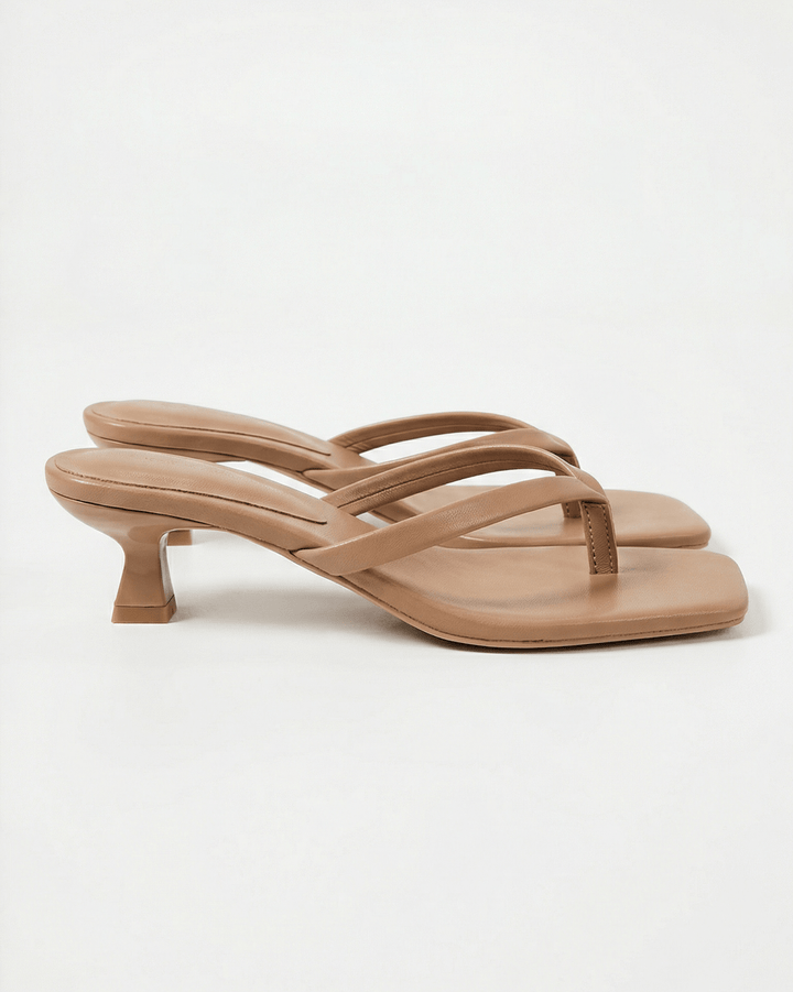 Sandali donna da cerimonia con tacco kitten heel, perfetti per outfit estivi eleganti.