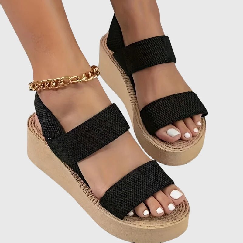 Sandali donna con zeppa platform, doppie fasce elastiche. Perfetti per la moda estiva e il massimo comfort.
