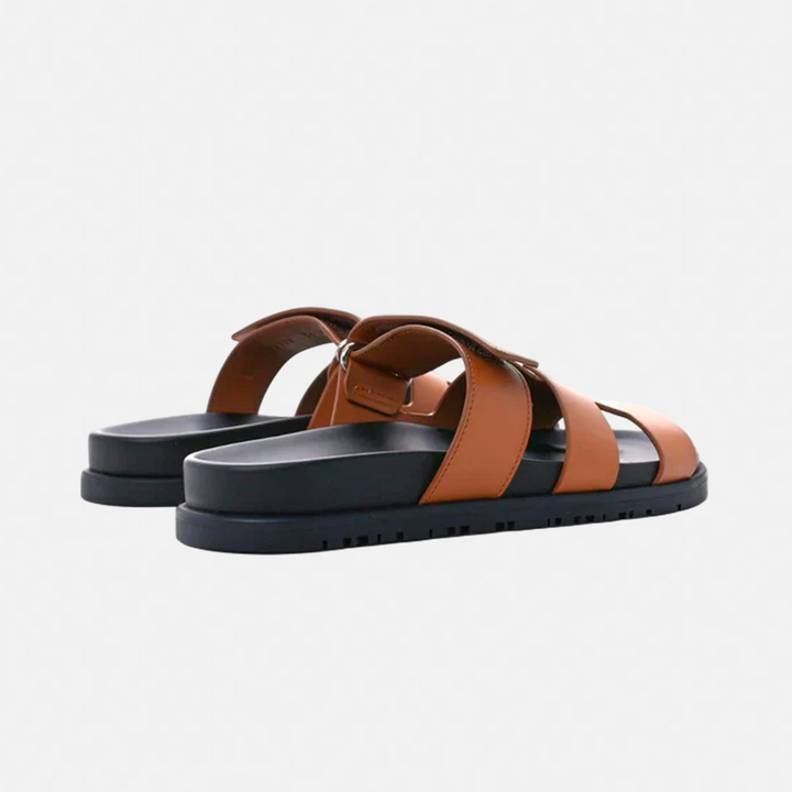 Calzature casual unisex Saint-Tropez, ottime per il tempo libero e look rilassati.