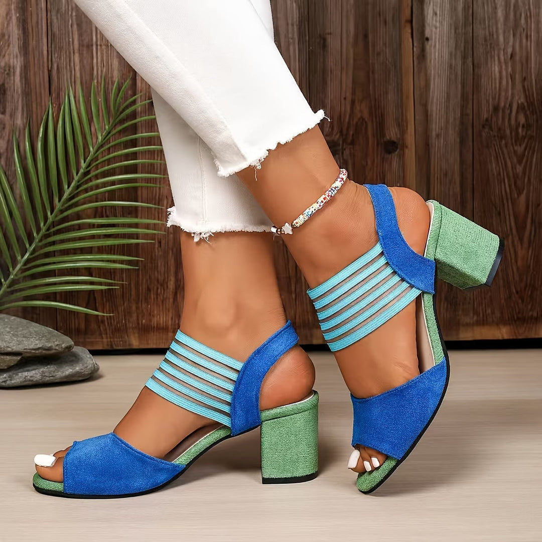 Sandali donna estivi con tacco comodo e stabile. Le fasce elastiche assicurano vestibilità perfetta e moda donna.