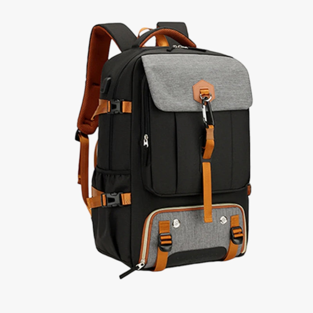 Zaino uomo versatile multicolore, capiente per viaggi brevi e necessità quotidiane. Design moderno.