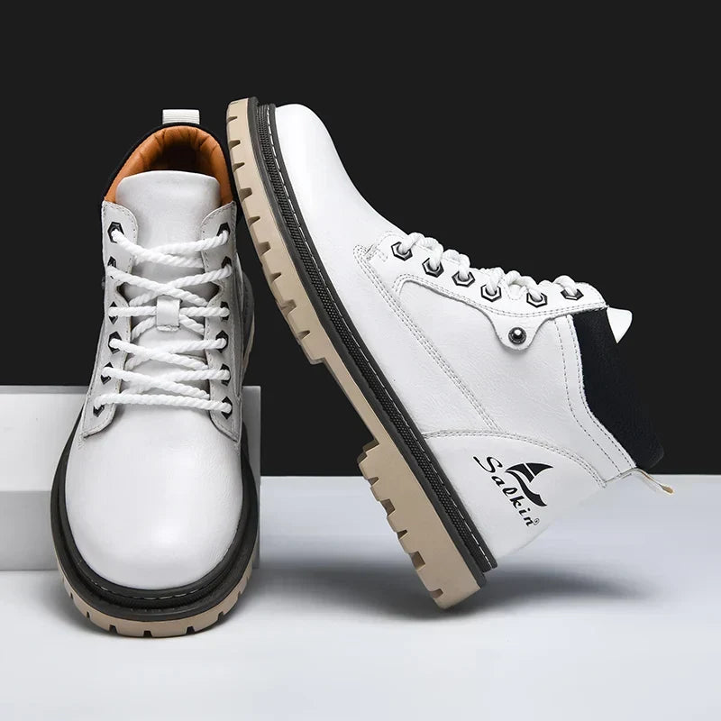 Scarpe da uomo robuste per l'inverno, aderenza superiore e comfort per lunghe camminate.