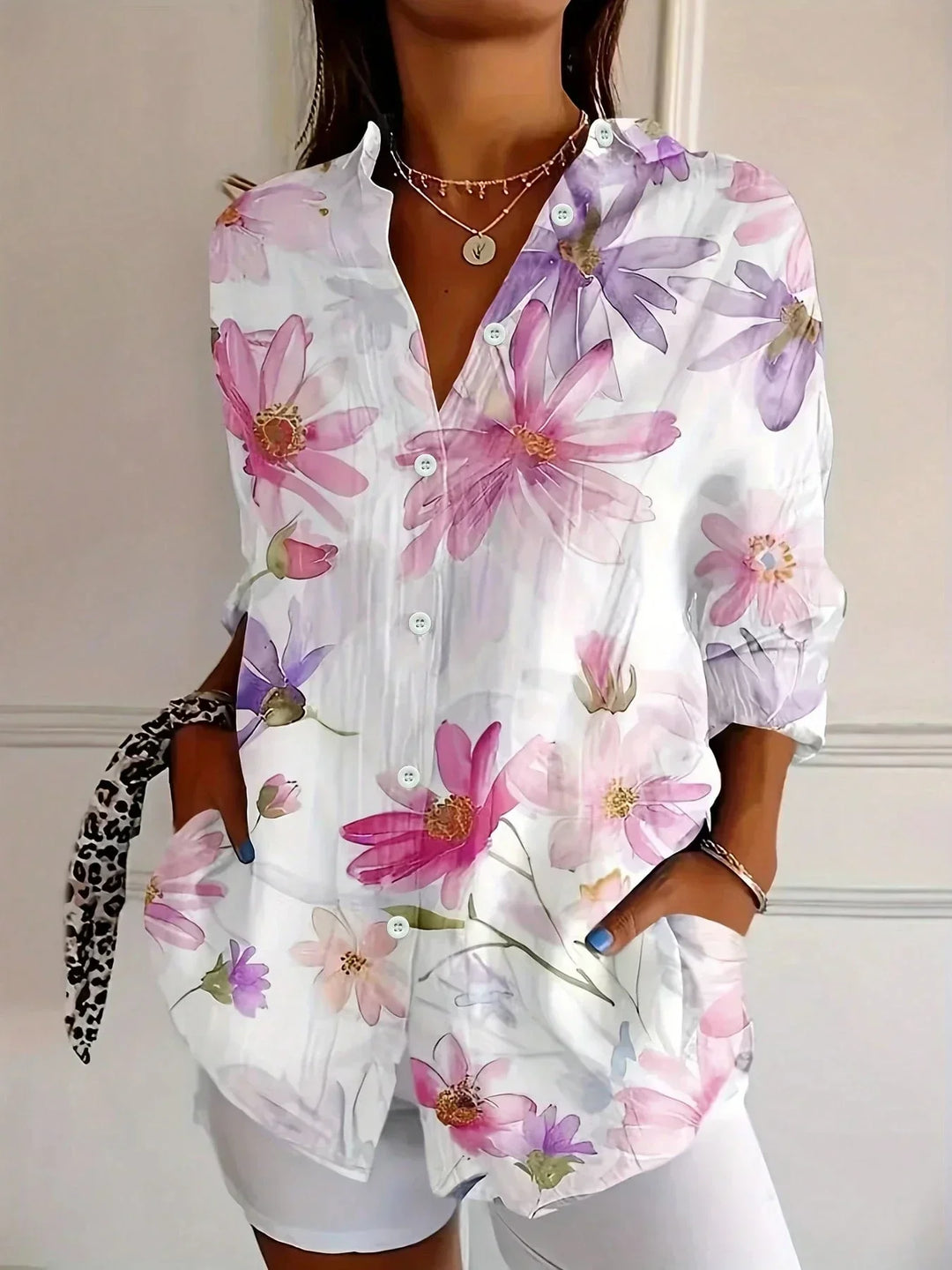 Blusa donna floreale casual ed elegante, a maniche lunghe e taglio ampio, ideale per la primavera/estate.
