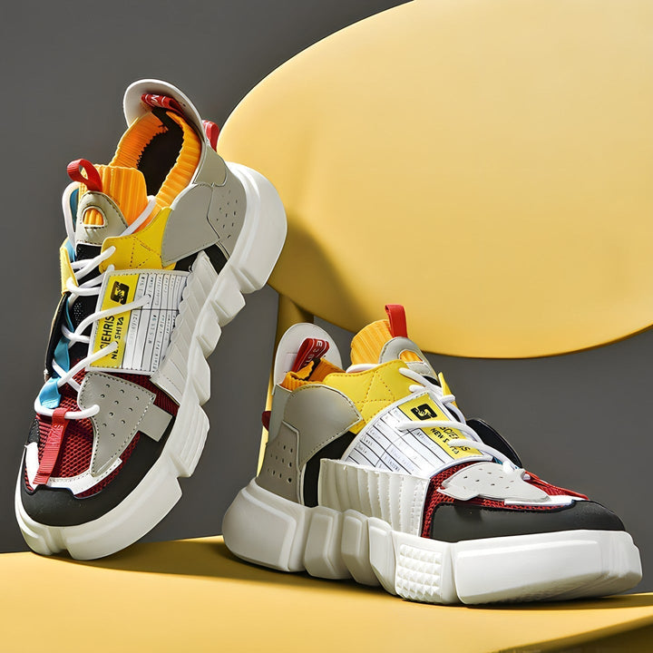 Dettaglio scarpe uomo platform, sneakers da ginnastica streetwear con design audace per un'espressione di stile.